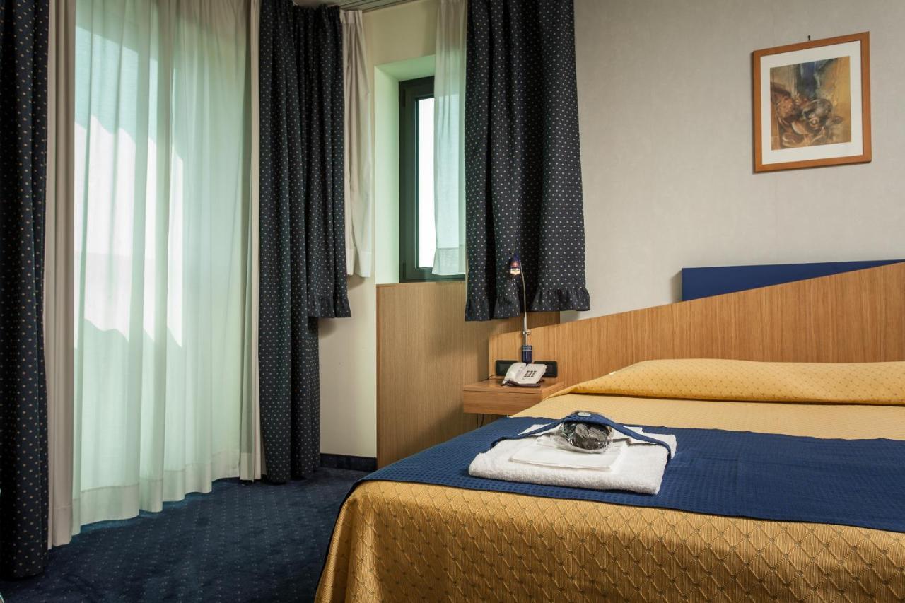 Hotel Mastai Senigallia Esterno foto